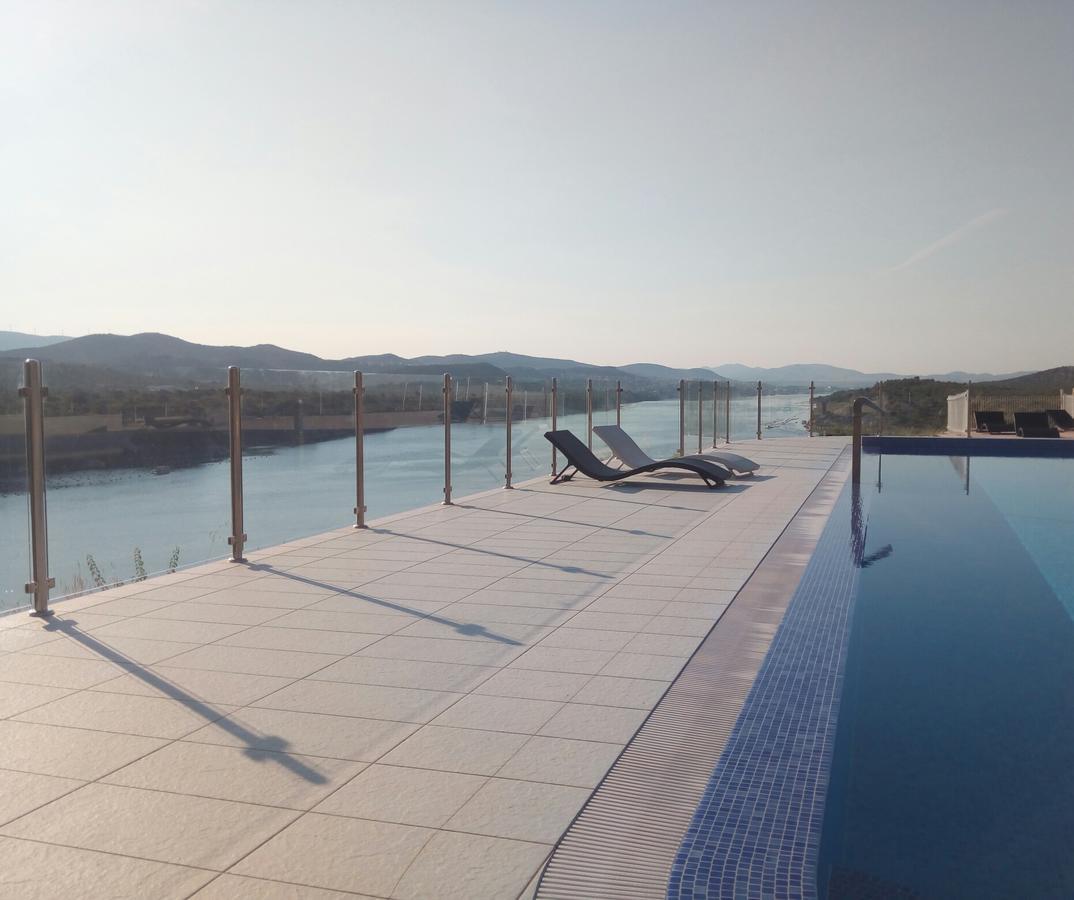 Hotel Panorama ชิเบนิก ภายนอก รูปภาพ